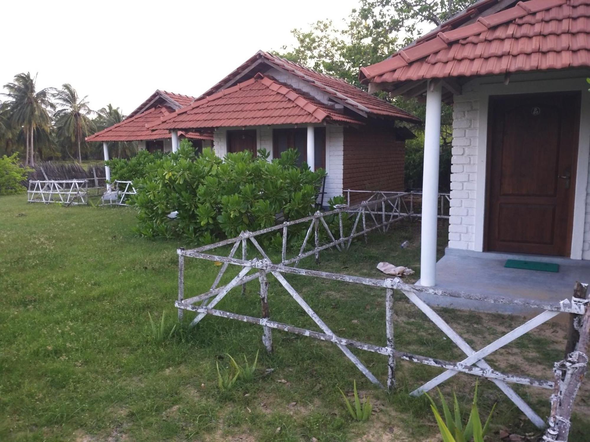 Windy Beach Cabanas Kalpitiya Camera foto